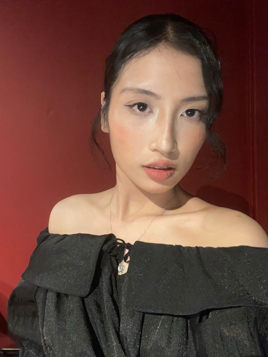 Lily, a host from Vietnam, on camera for a live video chat